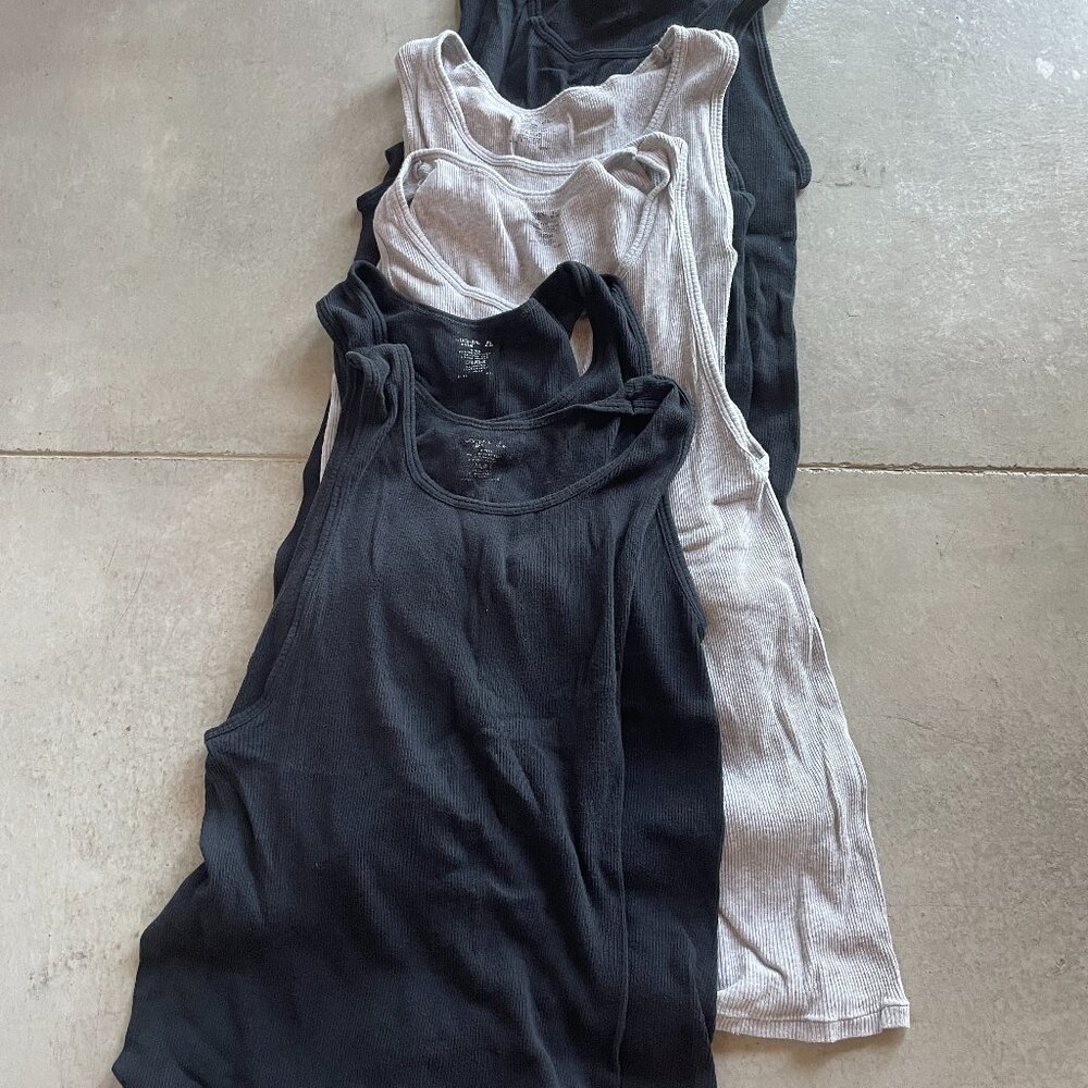 Jockey Mens XL 6 pack tank tops- Summer 6 pack of tank tops- Lightly worn